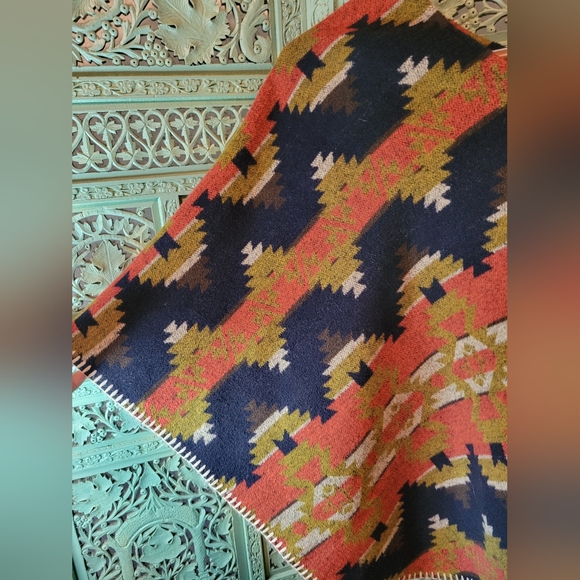 Janice | Aztec Geometric Print Poncho Shawl Boho Knit Cape | One Size - Picture 9 of 10